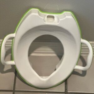 Munchkin® Sturdy™ Potty Training Seat, Green